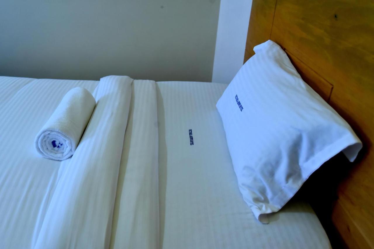 קמפאלה Victoria Mews Hotel מראה חיצוני תמונה